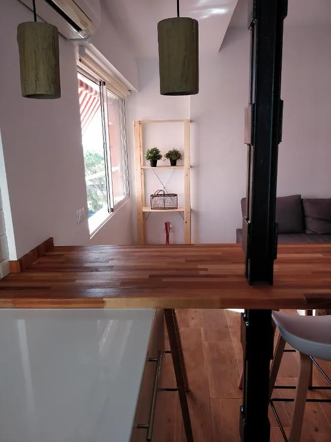 Apartamento piso centrico en avenida principal Marbella 0*,